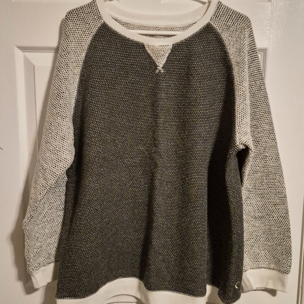 Stylish ZYIA sweatshirt. Black body with gray sleeves and trim XXL